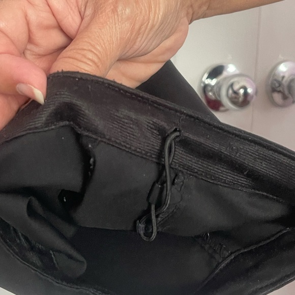 Champion Sweatpants XL Black
Lightweight
Excellent Condition - Picture 3 of 7